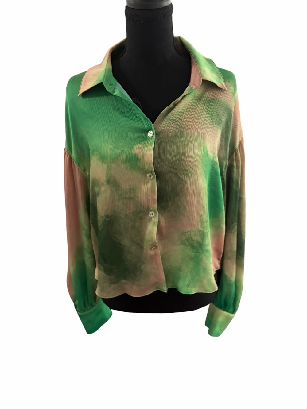 Bailey 44 Satin Top Size Medium Good Condition! Great for warm summer nights and